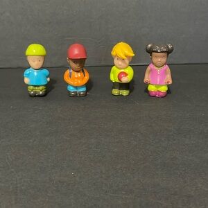CAILLOU BATTAT FAMILY TOY FIGURINE BUNDLE